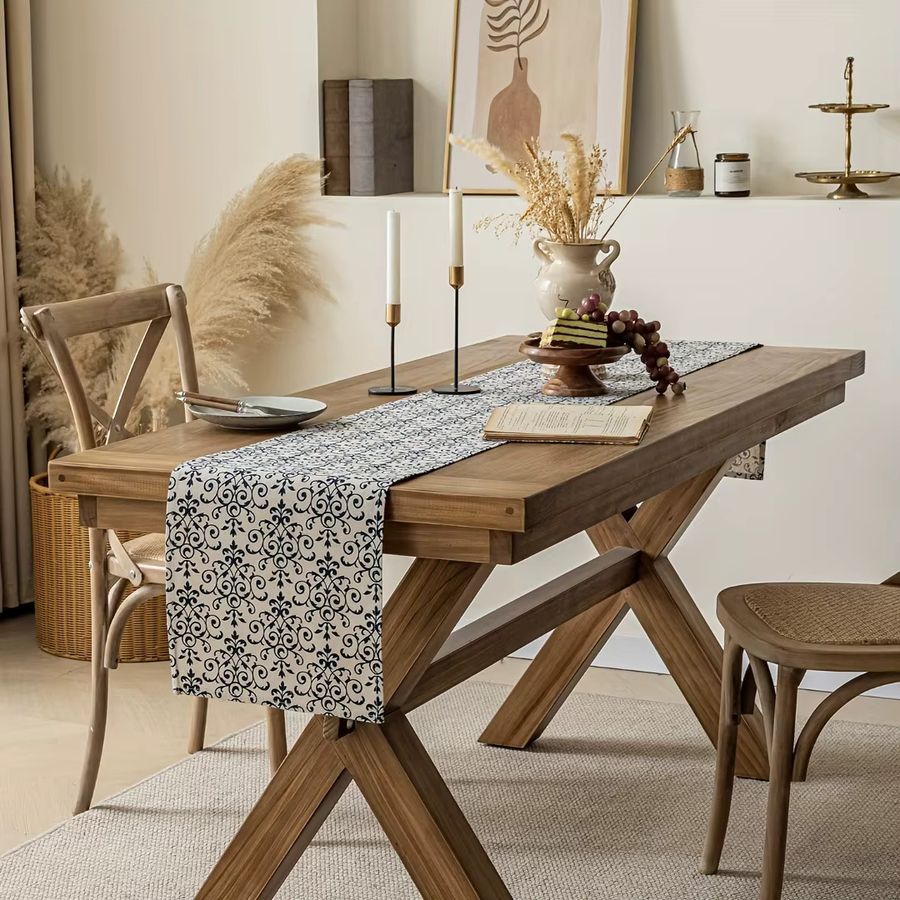 VIKAMA Vintage Tischläufer aus Porzellan-Design in Blau und Weiß für dein Esszimmer oder Sideboard - Bild 2