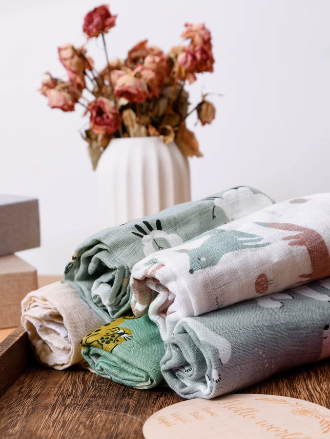 HappyFlute 5-teiliges Set Musselin Spucktuch und Swaddle Decken aus weicher Bambus-Baumwolle mit Tiermotiven, Mehrfarbig - Bild 5