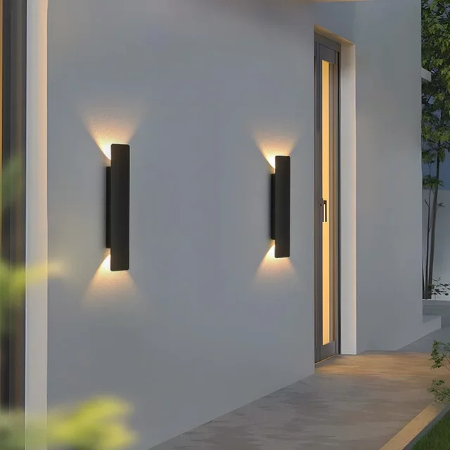 Wasserdichte LED Außenwandleuchte aus Aluminium in Schwarz mit warmweißem Licht, 18W Up-Down Beleuchtung für Garten und Fassade - Bild 1