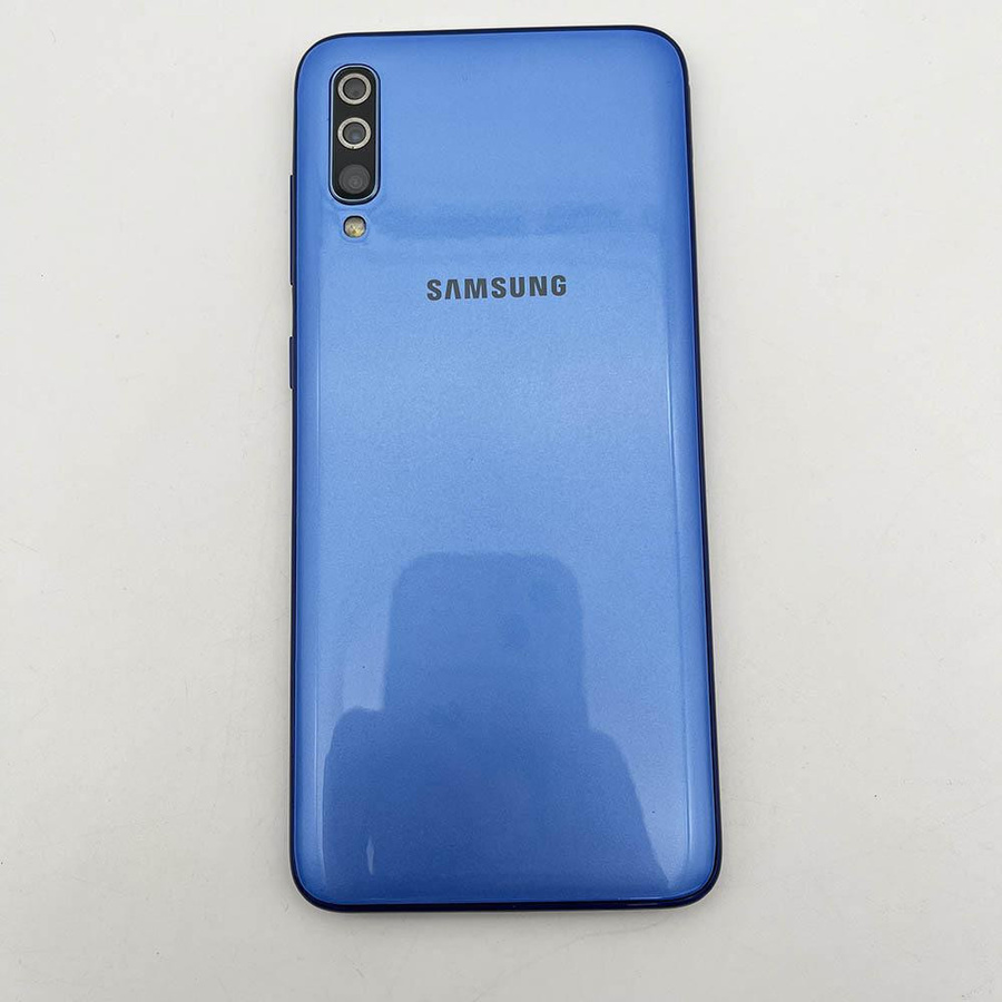 Samsung Galaxy A70 A705F Refurbished Dual-SIM Smartphone in Weiß mit 128 GB Speicher und 6 GB RAM - Bild 2