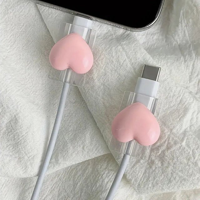 Niedlicher Kabelorganizer im koreanischen Herz-Design als Schutzhülle für USB-C Ladekabel in Pink - Bild 1