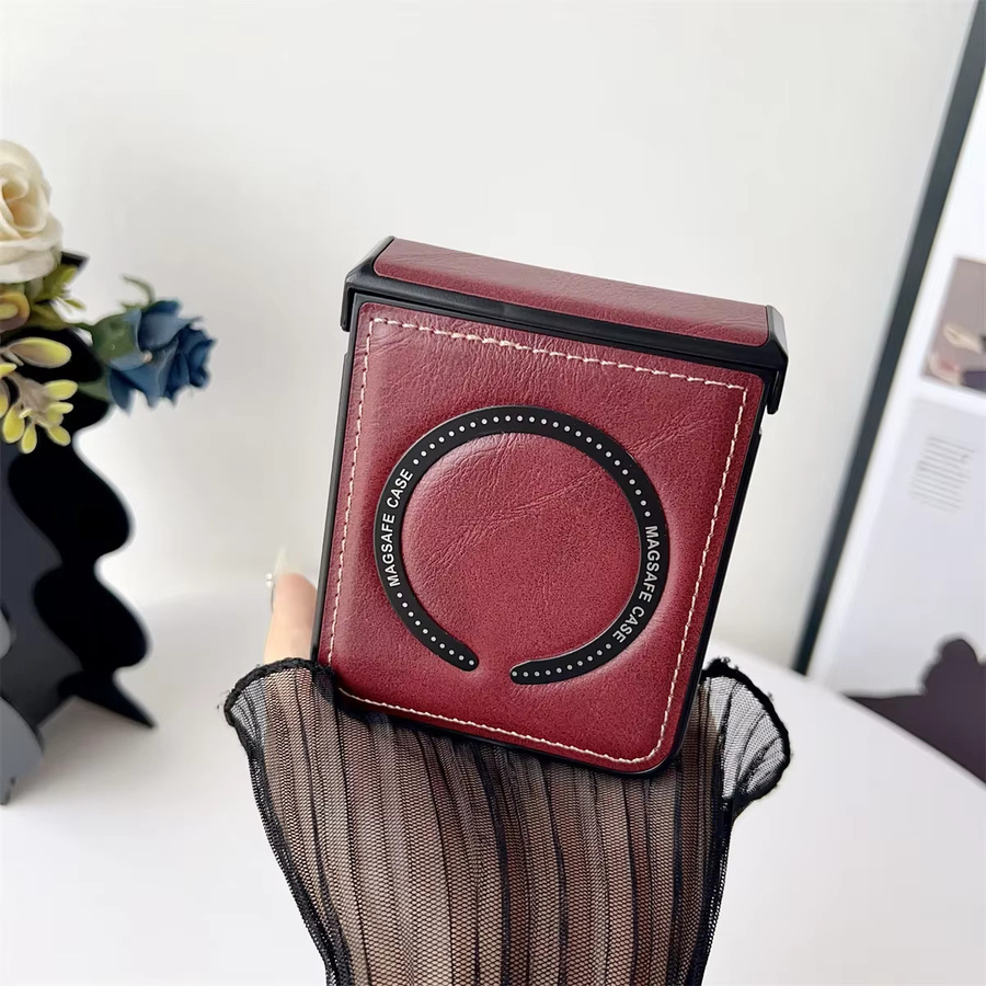 Magnetische PU-Leder Schutzhülle für Samsung Galaxy Z Flip 7, Z Flip 7 FE, Z Flip 6, Z Flip 5 und Z Flip 4 in Schwarz - Bild 4