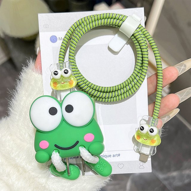 TUNEDEE Cartoon Kabelschutz für iPhone 18W/20W Schnellladekabel in Grün - Bild 1