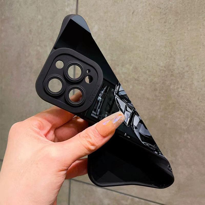 Sportliche iPhone Schutzhülle mit Auto-Print in Schwarz für verschiedene iPhone Modelle - Bild 2