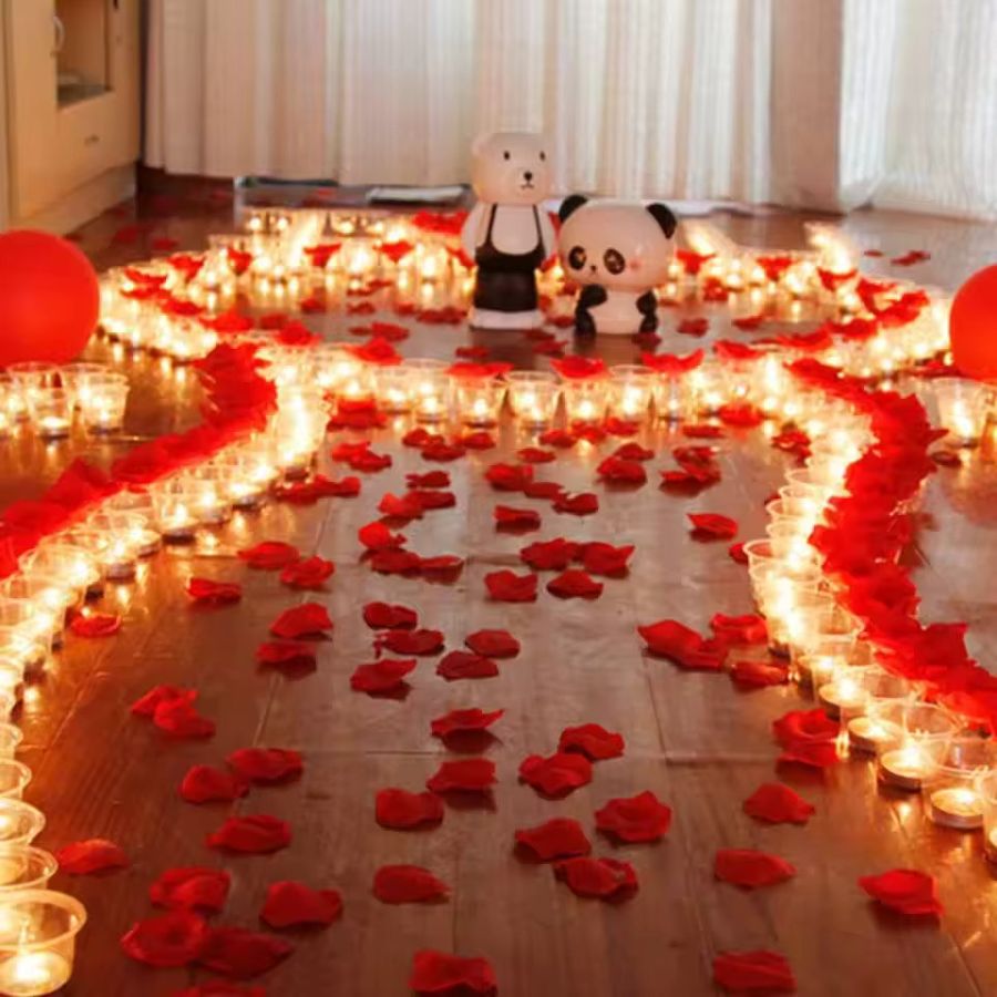 1000 Stück künstliche Rosenblätter aus Seide von LQVYI für Hochzeit und Valentinstag - Bild 2