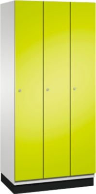 C+P Spind Cambio Spind mit 3 Abteilen und Sockel, Farbe Lichtgrau/Clowngrün, B/T/H: 90 x 52,5 x 198 cm - Bild 1