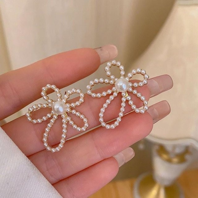 YIRAN Jewelry Ohrstecker, weiße Perle, Blume, Damen - Bild 1
