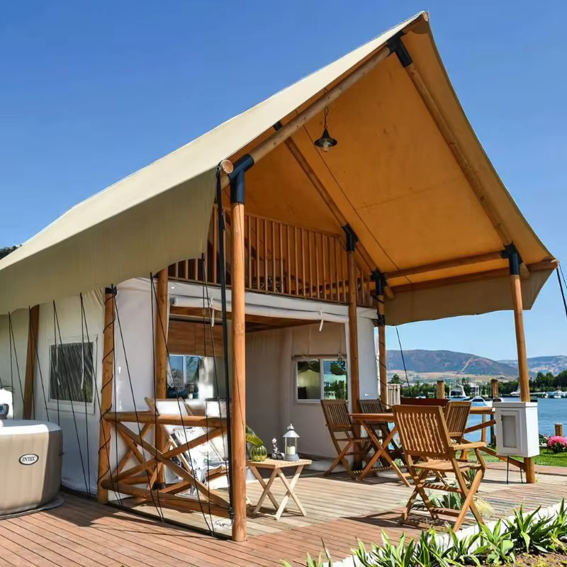 YTYIN Glamping Safari Hotelzelt in Beige als anpassbares Doppeldreieck-Fertigholzhaus mit Stahlwand und rustikalem Design - Bild 1