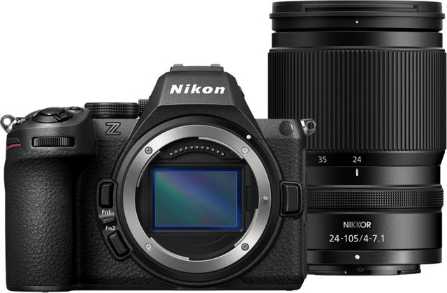Nikon Z5 II Vollformat Systemkamera mit Nikkor Z 24-105mm f/4-7.1 Objektiv in Schwarz - Bild 1