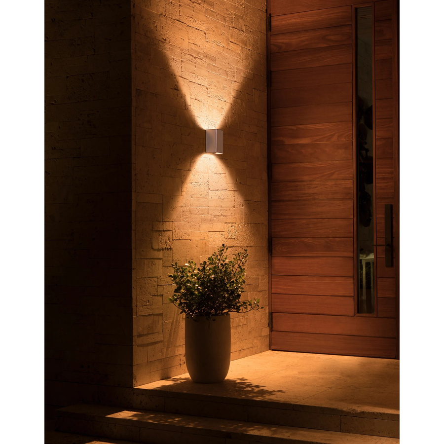 Philips Hue White & Color Ambiance Resonate Outdoor LED-Wandleuchte aus Edelstahl in Silber - Bild 2