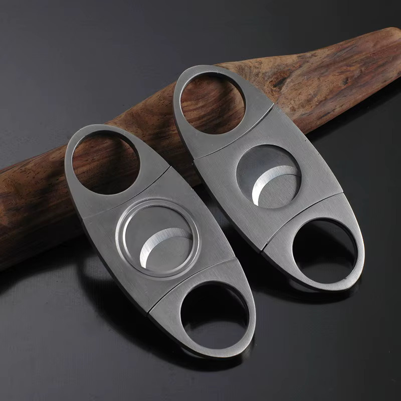 KeYi Zigarrenschneider aus Edelstahl in Silber, 2er-Set klassische Guillotine-Zigarrenschere als Zigarrenzubehör - Bild 3