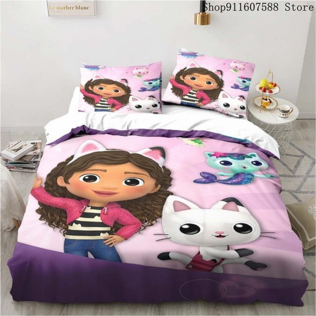 Gabbys Puppenhaus Bettwäscheset für Kinder mit niedlichem Katzen-Motiv in Pink, bestehend aus Bettbezug und Kissenbezug, Breite: 70 cm, Länge: 133 cm - Bild 1