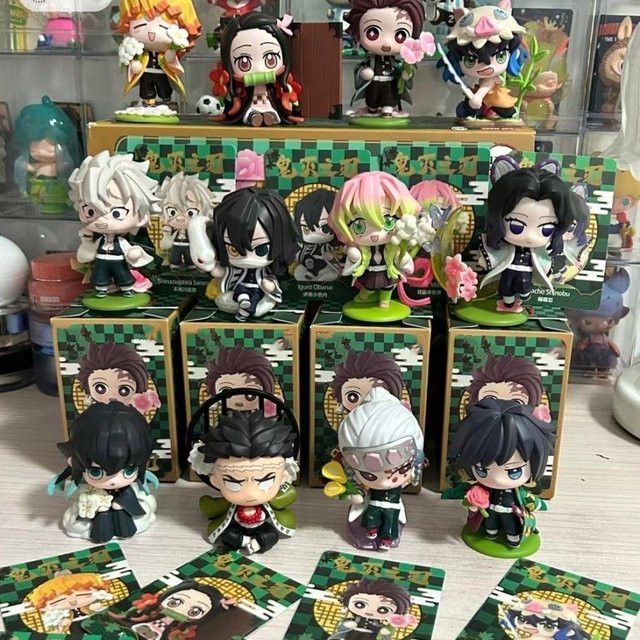 Bandai Demon Slayer Anime Figur Tanjiro Kamado und Nezuko Blindbox Multicolor - Bild 1