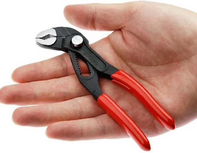 Multifunktionaler Mini Schaltschlüssel und verstellbare Rohrzange in Schwarz, Höhe: 17,8 cm - Bild 1