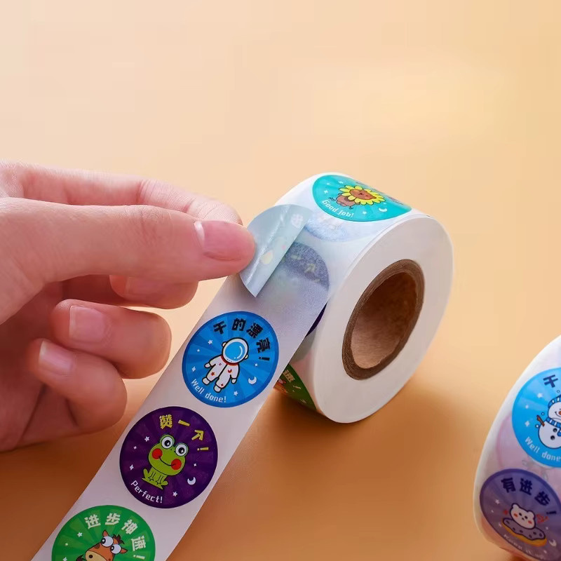 Selbstklebende Belohnungsaufkleber für Kinder mit bunten Tier-Cartoons aus beschichtetem Papier - Bild 2