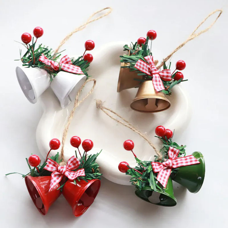 4er-Set OutsideWorld Weihnachts-Doppelglocken aus Metall als Hängeornament für den Weihnachtsbaum, mehrfarbig und klassisch im karierten Design - Bild 2