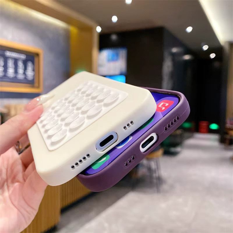 NUCWIN Personalisierte Saugnapf-Handyhülle für iPhone in Rot, Stoßfest und Weich - Bild 3