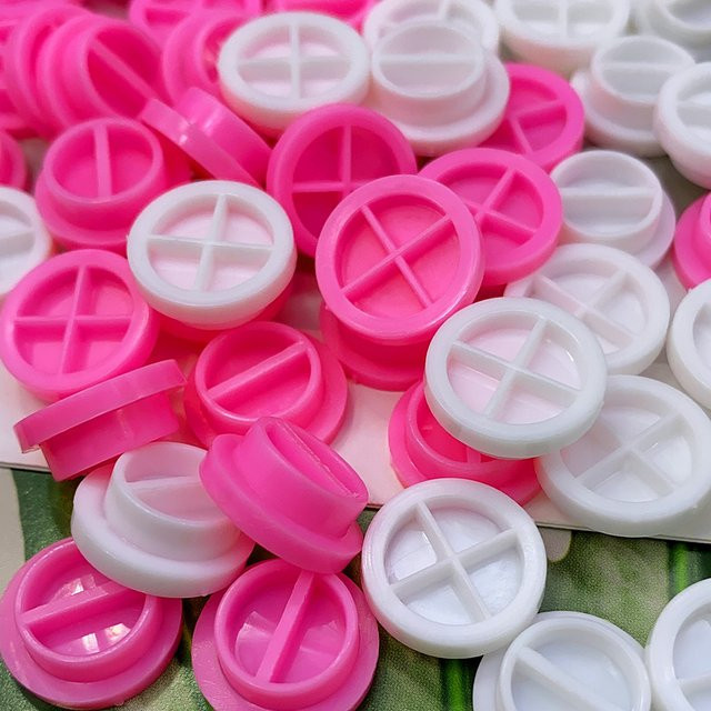Mollie Lipper Klebstoffbecher für Wimpernverlängerung, 100 Stück - Bild 1