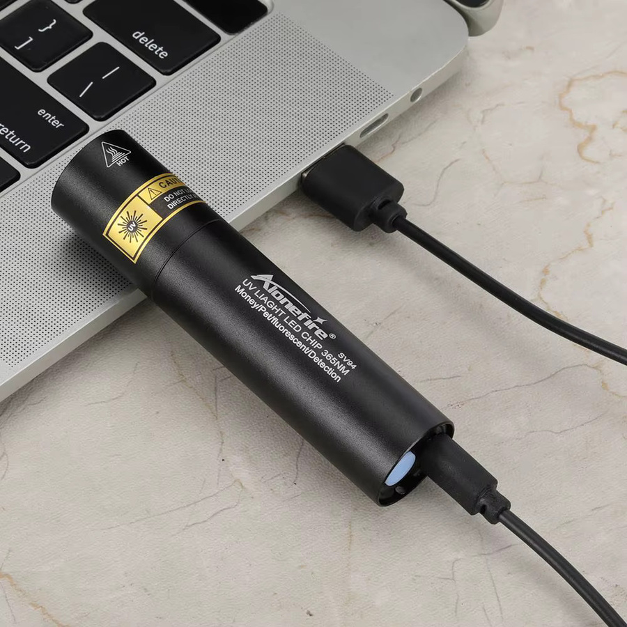 Alonefire UV-Taschenlampe USB wiederaufladbar 365/395 nm Schwarz - Bild 5