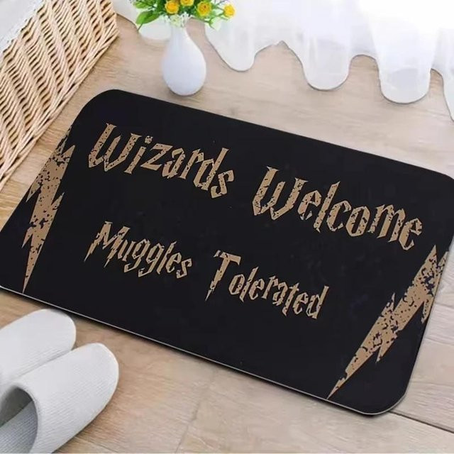 Willkommen Muggles Fußmatte von Lodestar, rutschfester und waschbarer Teppich für Wohnzimmer, Flur oder Küche, Farbe: Schwarz, B x T: 60 x 90 cm - Bild 1