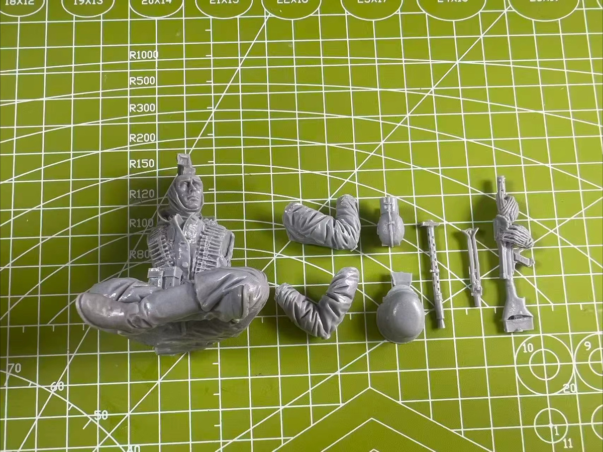 EVANOVM Panzermitgliedsmodell, 1/16 Casting Resin Model Grey Kit - Bild 3