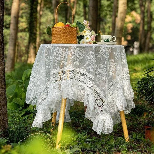 WTEMPO Tischdecke mit Spitzenmuster in Weiß, rund, Durchmesser: 120 cm - Bild 1