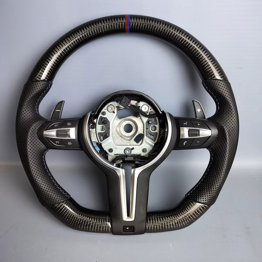 XUDREZ Sportlenkrad aus Carbonfaser und perforiertem Nappaleder in Schwarz für BMW F20 F21 F30 F25 F15 M2 M3 M4 F80 F82 im D-Form-Design - Bild 3