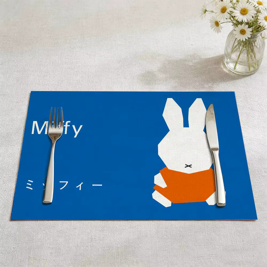 Miffy Tischsets aus Leinen in Blau mit grafischem Design und minimalistischem Stil - Bild 5