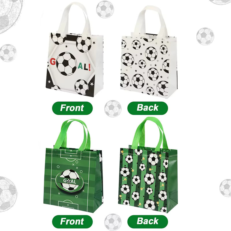 4 Stück Geschenktüten im Fußball-Stil aus Vlies als Goody Bags für deine Geburtstagsfeier - Bild 4