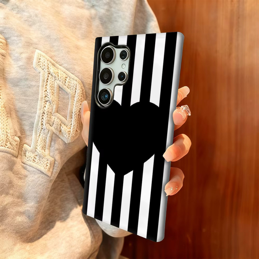 Stoßfeste doppellagige Handyhülle mit schwarz-weißem Herz-Streifen-Design für Samsung Galaxy S25 Ultra, S24 und S23 Ultra Plus - Bild 2