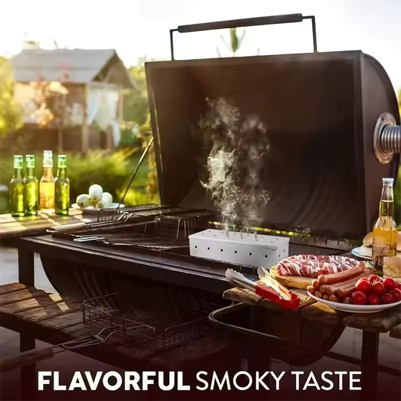 Edelstahl Räucherbox in Silber mit Holzspänen für Gasgrills und Grillzubehör - Bild 4