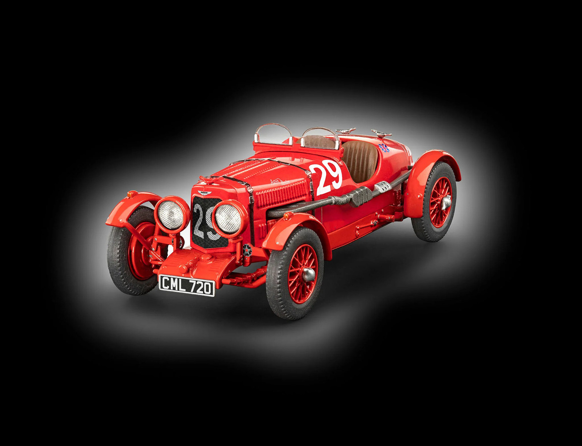 Revell Aston Martin Ulster, Modellauto, 1:32 - Bild 2