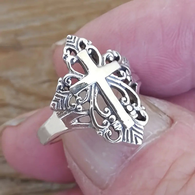 Huitan Mode Kreuz Ring, Silberfarbe, Damen - Bild 1