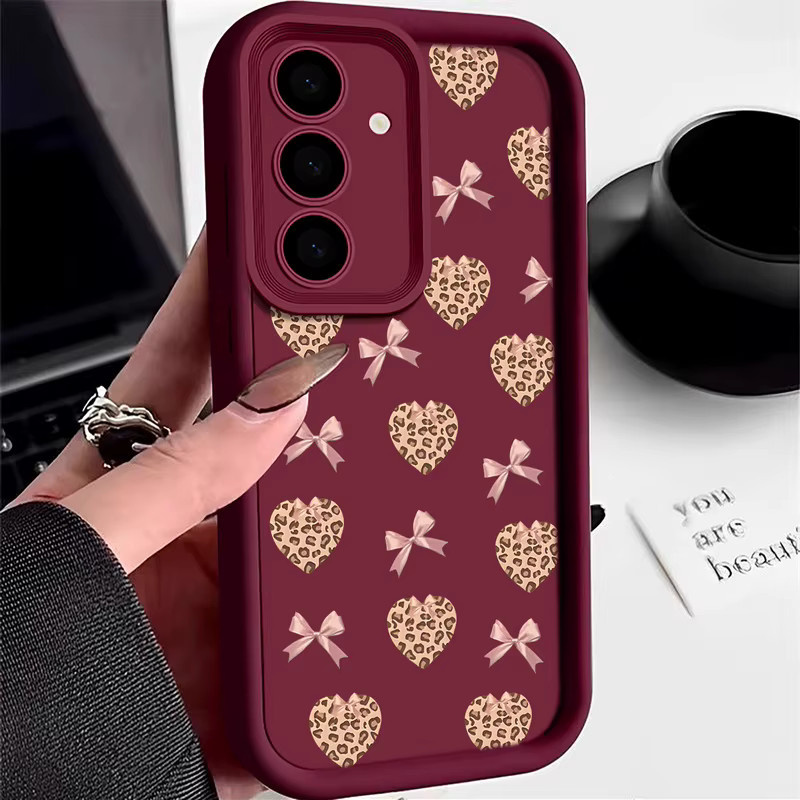 Samsung Handyhülle mit Retro Leopard Print in Weiß für Galaxy S25 S24 S23 S22 Ultra FE A56 A17 A16 A15 A36 A26 A55 A54 5G mit Randabdeckung - Bild 2