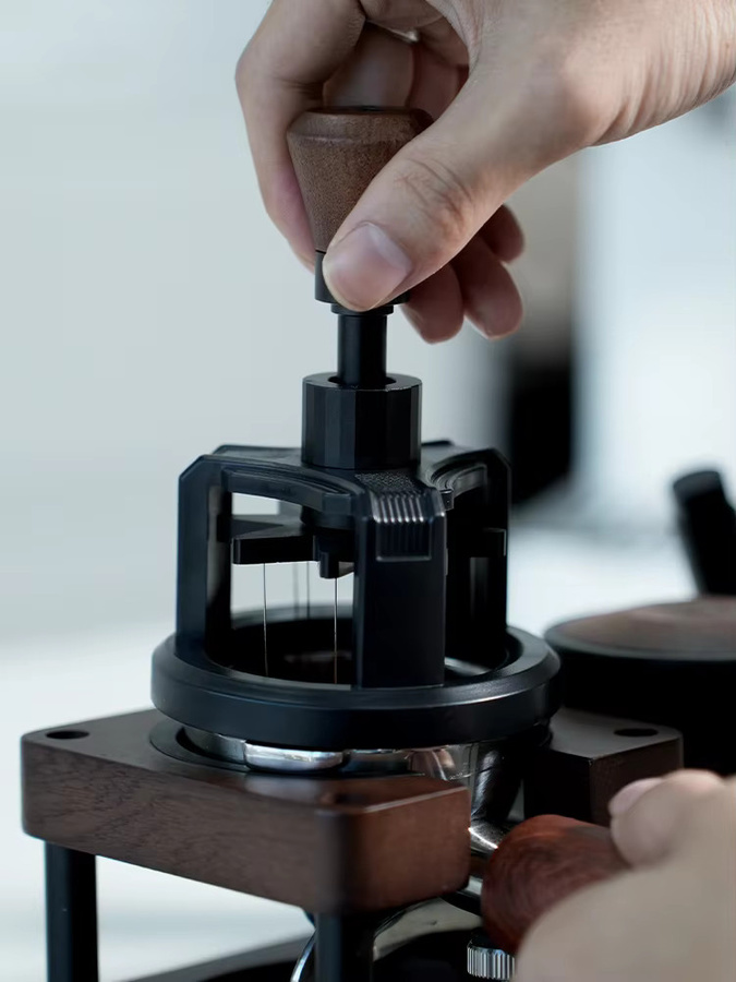 HiBREW Rotary Espressorrührer 58 mm Magnetischer Nadelverteiler in Schwarz für Kaffeemaschinen H10A und H13 G5 - Bild 4