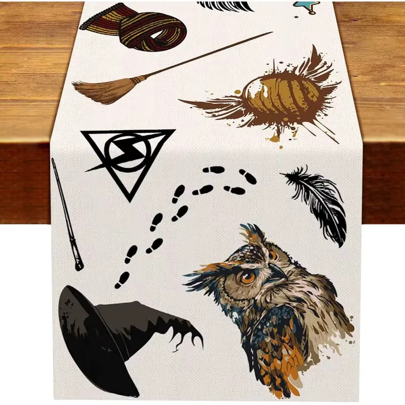 VIKAMA Halloween-Tischläufer aus Leinen mit Hexen- und Zauberer-Print, Länge: 150 cm - Bild 2