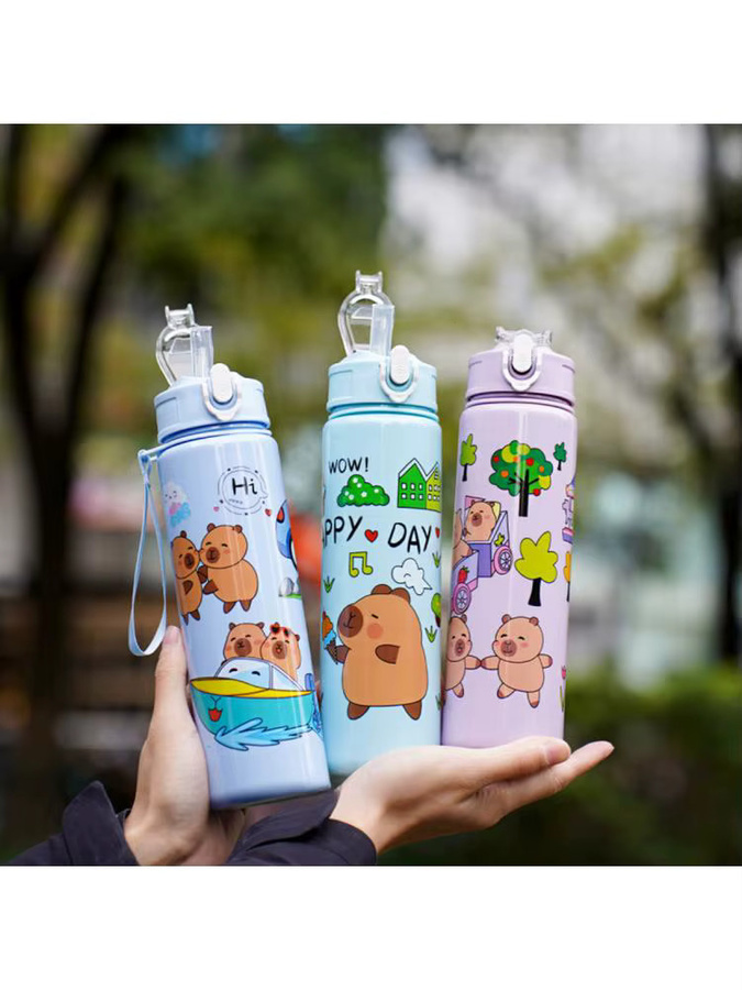 APWIKOGER Capybara Tumbler in Blau mit Strohhalm und Griff, 700 ml Kawaii Wasserbecher für Sport und Fitness - Bild 2