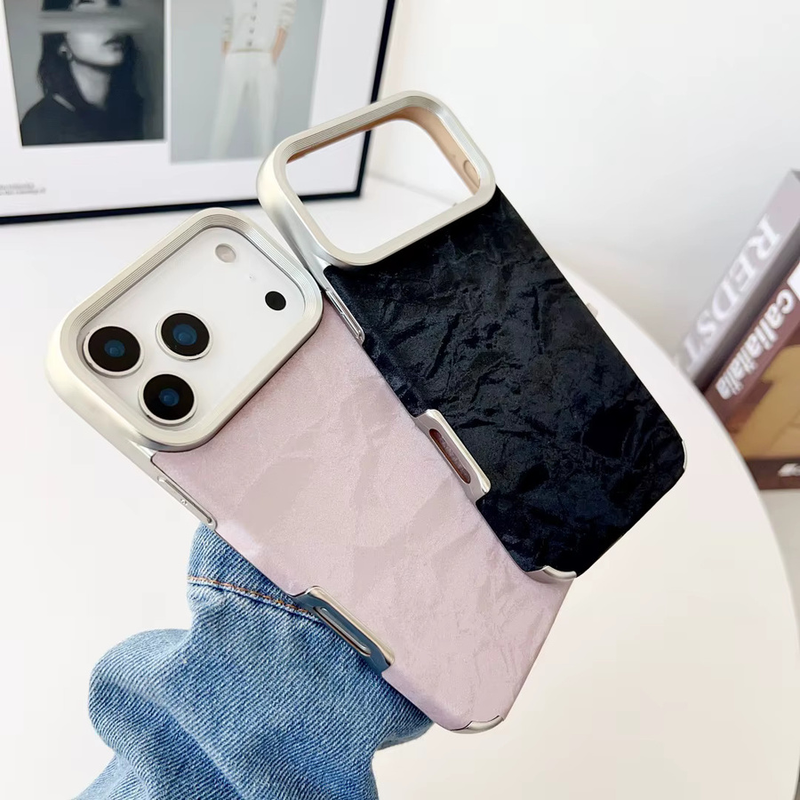 Luxuriöse Apple iPhone Handyhülle mit Samtdeckel und stoßfester Rückseite für iPhone 17 bis 11 Pro Max - Bild 1