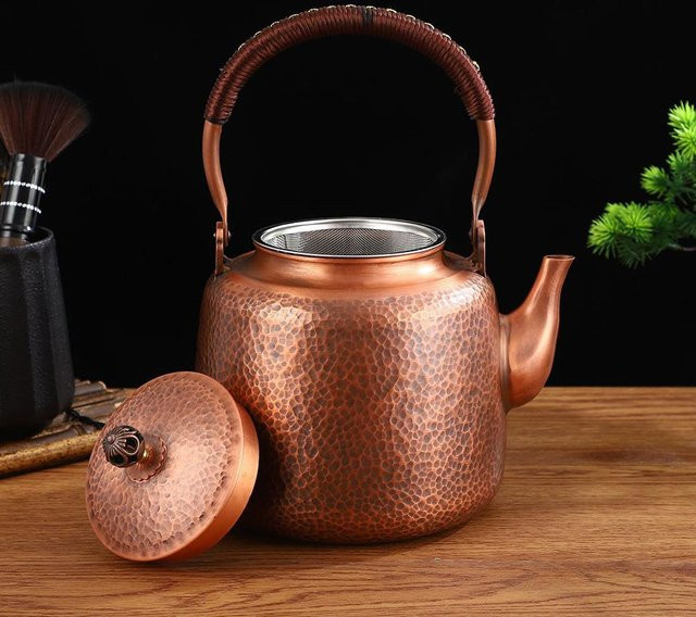 Handgefertigter Kupfer-Teekessel im chinesischen Stil von Yiran Furniture mit Sieb, Rotkupfer-Teekanne in Orange, 2200 ml - Bild 1