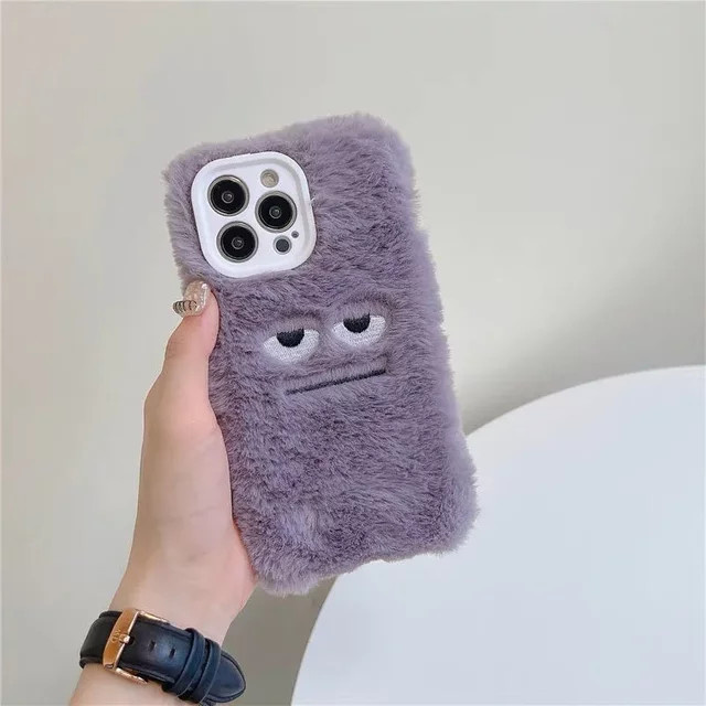 Plüsch Handyhülle mit lila Cartoon Monster Design für iPhone 15 14 13 12 11 Pro Max, weiche Winter Fell Hülle in Lila - Bild 1