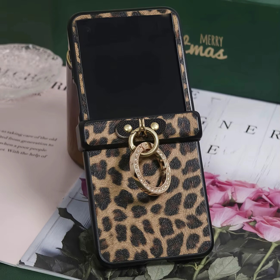 Motorola Moto Razr 50 60 70 Ultra 2025 2026 Handyhülle aus Leder mit Retro Leopardenmuster und Diamant-Besetztem Fingerring-Verschluss in Braun/Mehrfarbig - Bild 3