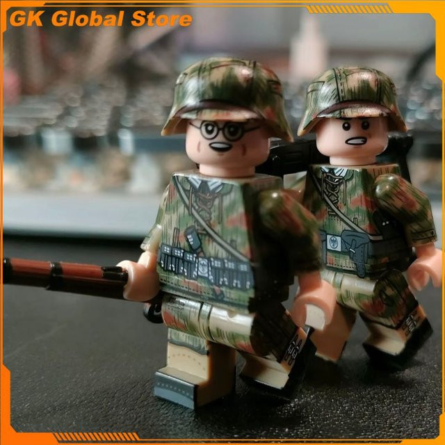 Hot Toys Spielfigur Tarnfarbener Soldat, PVC-Modell, 4cm - Bild 1