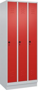 C+P Spind Classic PLUS Garderobenschrank mit Sockel, 3 Abteile, Lichtgrau und Verkehrsrot, B/T/H: 75 x 50 x 195 cm - Bild 1