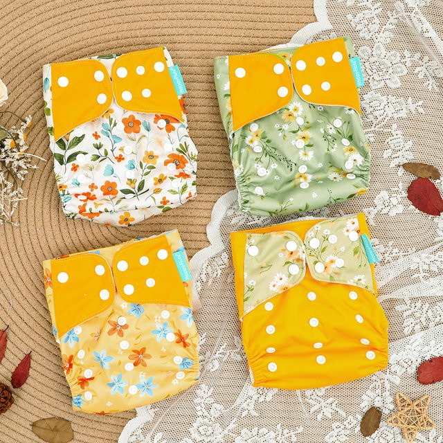 Happy Fluent Babywindel in Multicolour, waschbare und auslaufsichere Stoffwindel mit verstellbarer Größe und Druckknopfverschluss - Bild 1