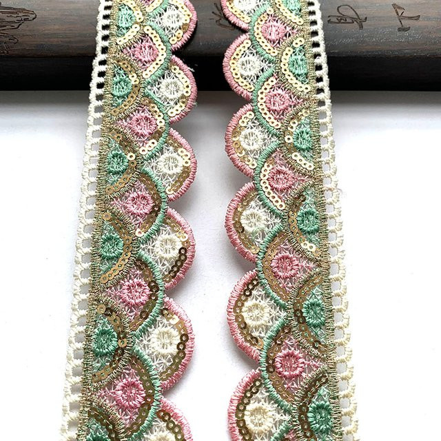 Spitzen-Paillettenborte mit Blumenmuster zum Nähen und Basteln, 2 m pro Packung, Breite: 4,0 cm, Farben: Grün, Pink und Multicolour - Bild 1