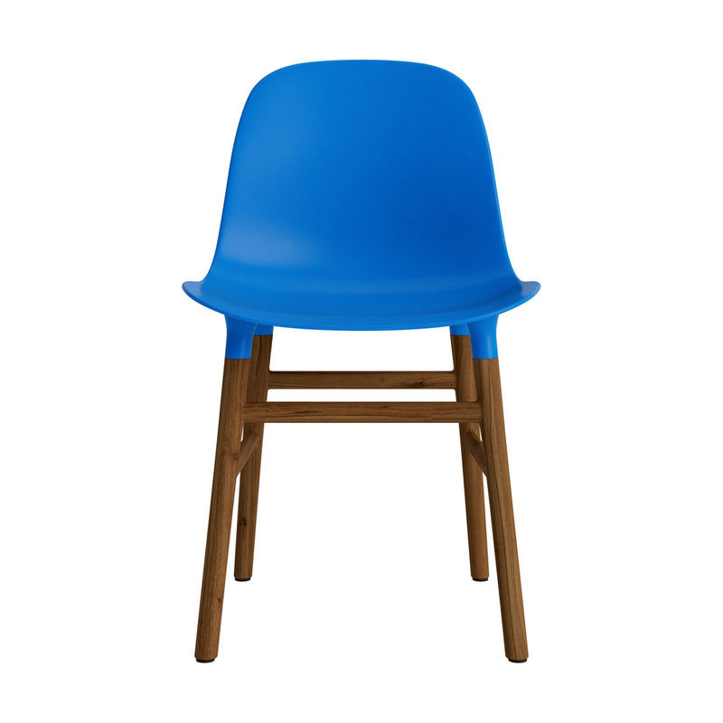Normann Copenhagen Form Stuhl in Blau mit Holzgestell und Kunststoffschale im skandinavischen Design - Bild 2