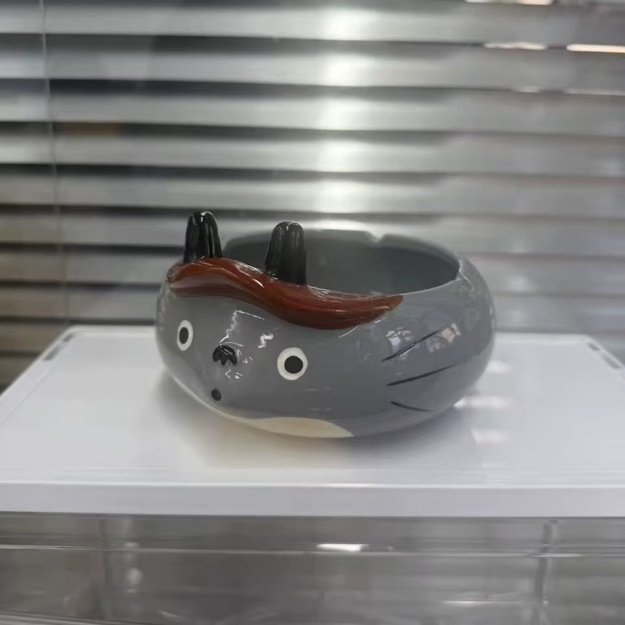 Niedriger Keramik Aschenbecher im Cartoon Tier Design als dekorative Aufbewahrung für deinen Schreibtisch, Grau - Bild 2