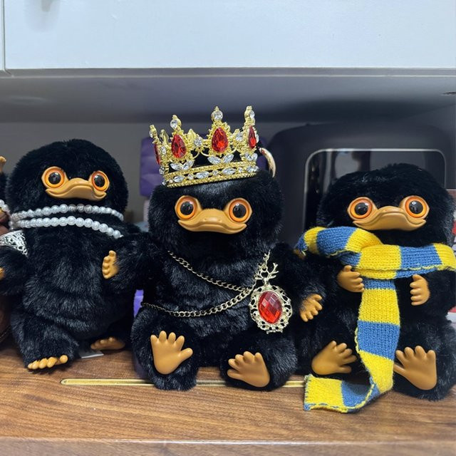 Hugkis Harry Potter & Fantastische Tierwesen Niffler Rucksack-Anhänger, Einzelfigur - Bild 1