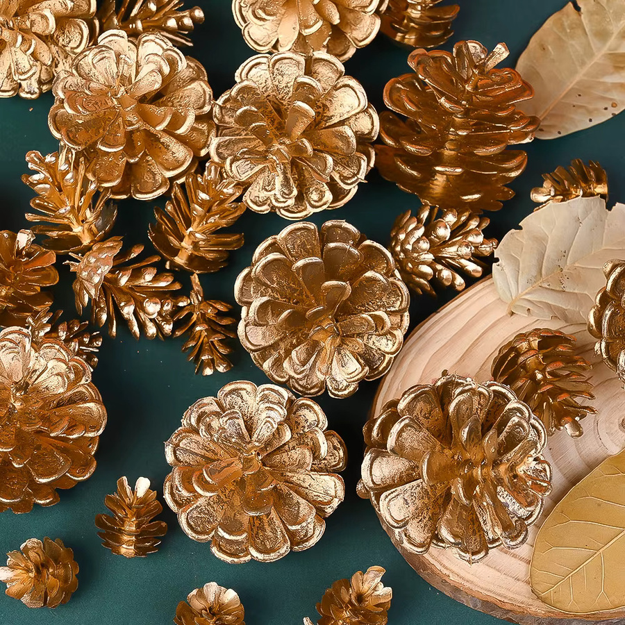 iYOE 30 Stück goldene Weihnachts-Tannenzapfen aus Kunststoff als realistische Weihnachtsbaumornamente und Urlaubsdekoration, Größe: 2–5 cm - Bild 4