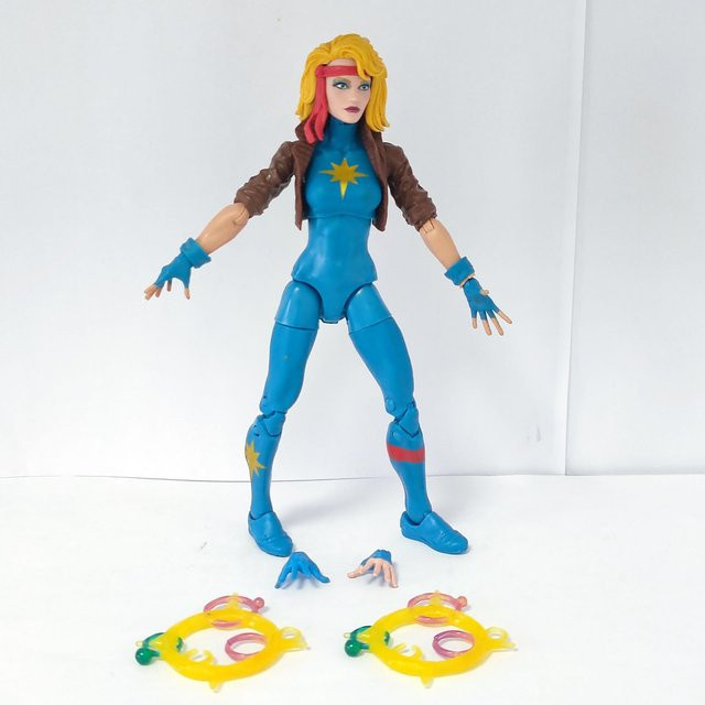 Hasbro Marvel Legends X-Men Uncanny Retro Series Dazzler, Actionfigur - Bild 1